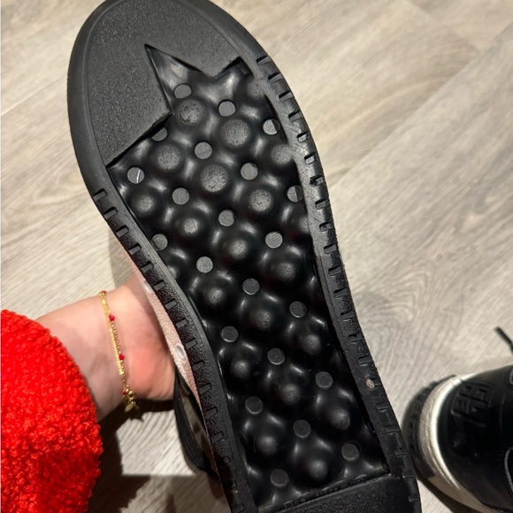 Golden Goose Sneakers - Picture 4 of 6